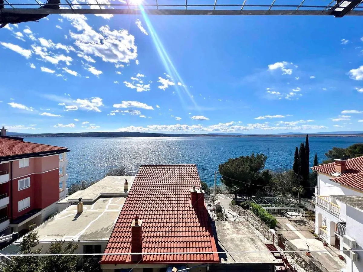 Apartments In Crikvenica 44015