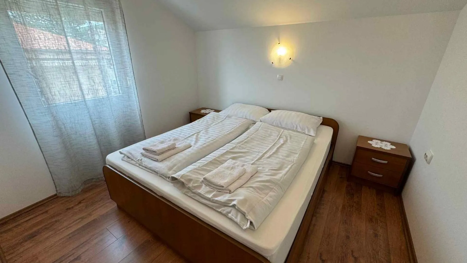 Apartments In Crikvenica 44015